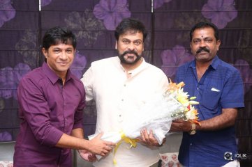 Chiranjeevi Buys Darshakudu Movie First Ticket
